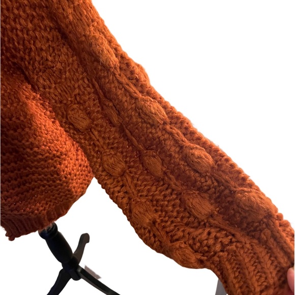 Popcorn sleeve sweater - Picture 5 of 9